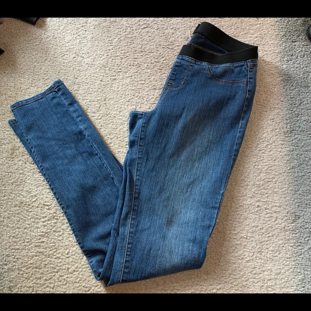 Women’s size 10 TALL Old Navy jeggings